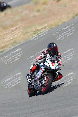 media/Oct-14-2023-TrackXperience (Sat) [[0517685739]]/Level 1/session 4 turn 6/